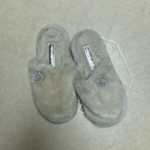 Michael Kors fuzzy slippers